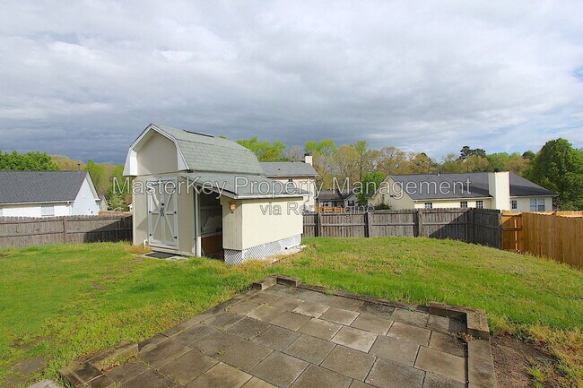 Building Photo - 703 Swan Hill Ct
