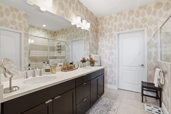 Building Photo - 2311 Sawyers Hill Rd