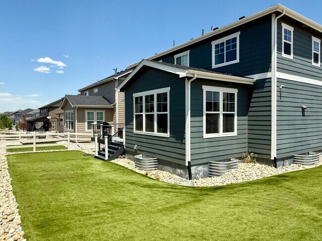 Building Photo - Spacious 5-Bedroom home with beautiful Views in Castle Rock for Rent