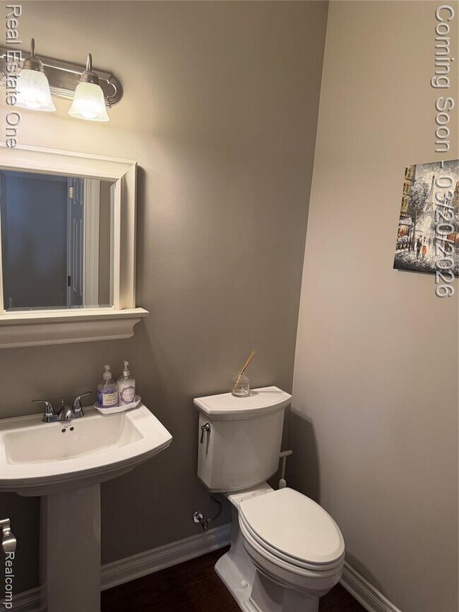 Building Photo - 58206 Sunflower Cir N