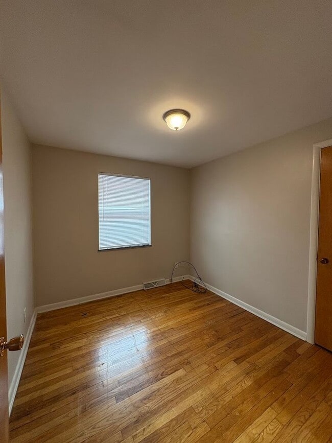 Building Photo - Three bedroom two bathroom single story home for rent