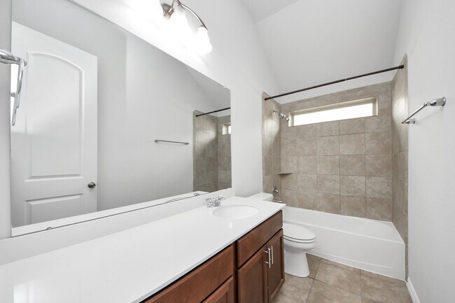 Building Photo - 165 Sunray Creek Dr