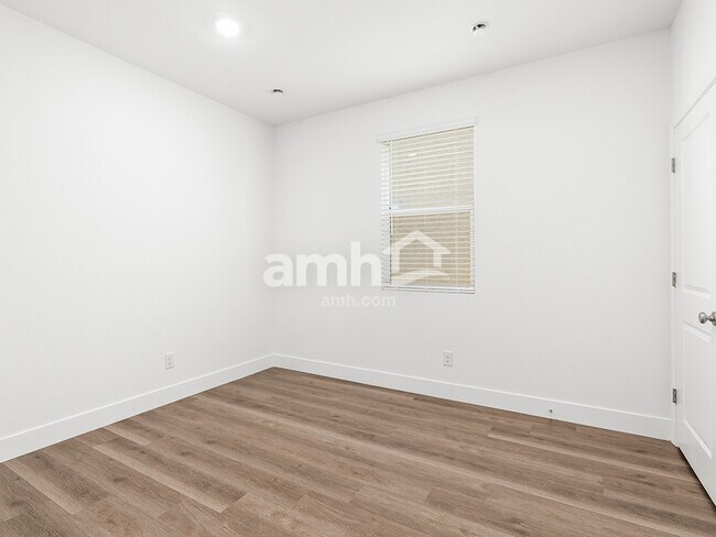 Building Photo - 5836 Fly Fisher St
