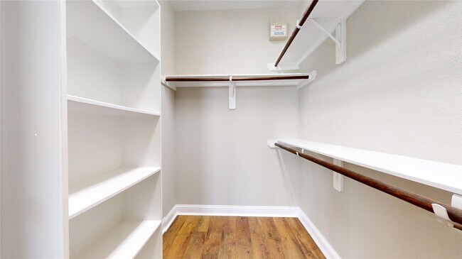 Building Photo - 5430 Camaguey St