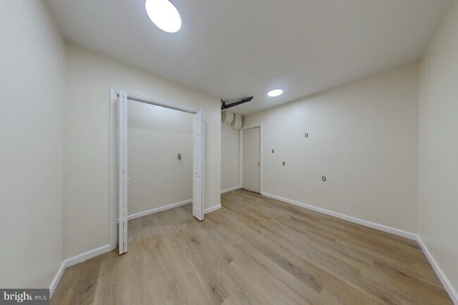 Building Photo - 4939 McFarland Dr