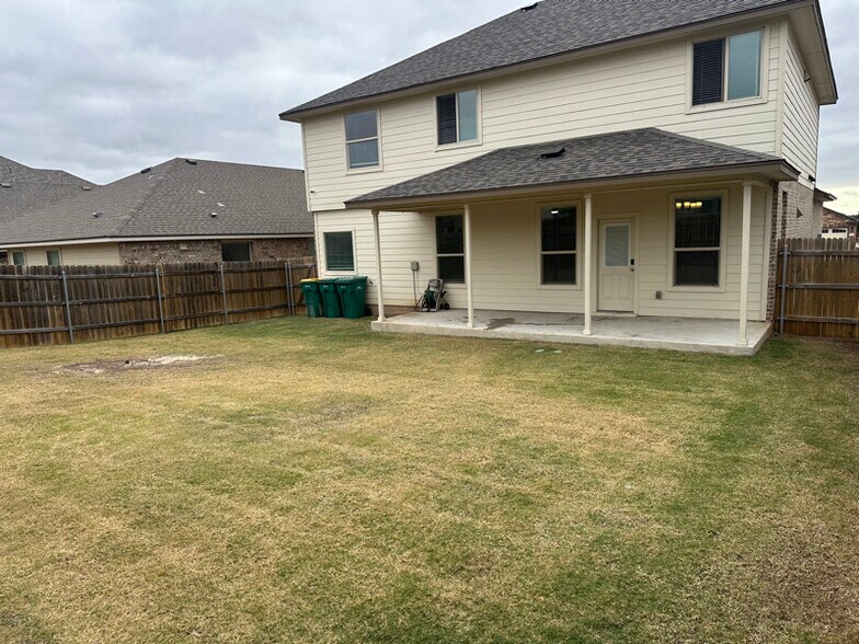 Building Photo - 6149 Lavaca Dr