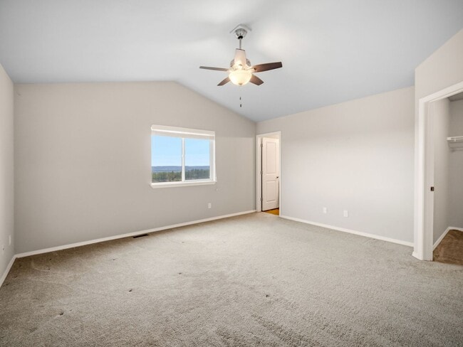 Building Photo - Charming North Spokane Home in a Quiet Neighborhood ? Limited-Time Move-In Special: Half Off Your...