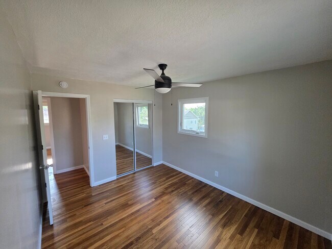 Building Photo - 1802 Key Way Dr