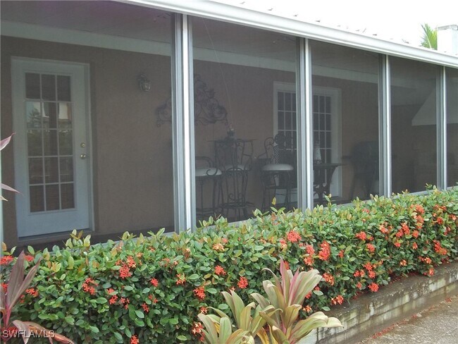 Building Photo - 1475 Curlew Ave