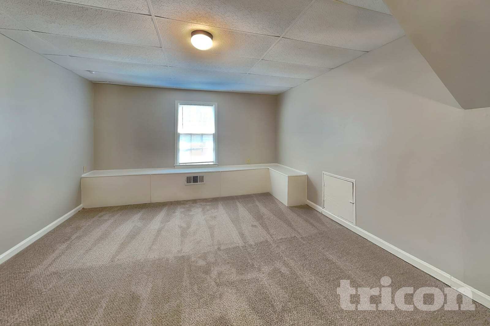 Building Photo - 1202 Holly Hills Dr SW