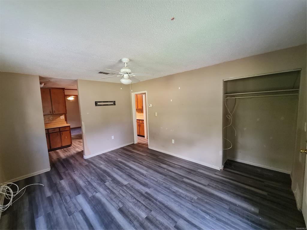 Building Photo - 1102 Jameswood Ct