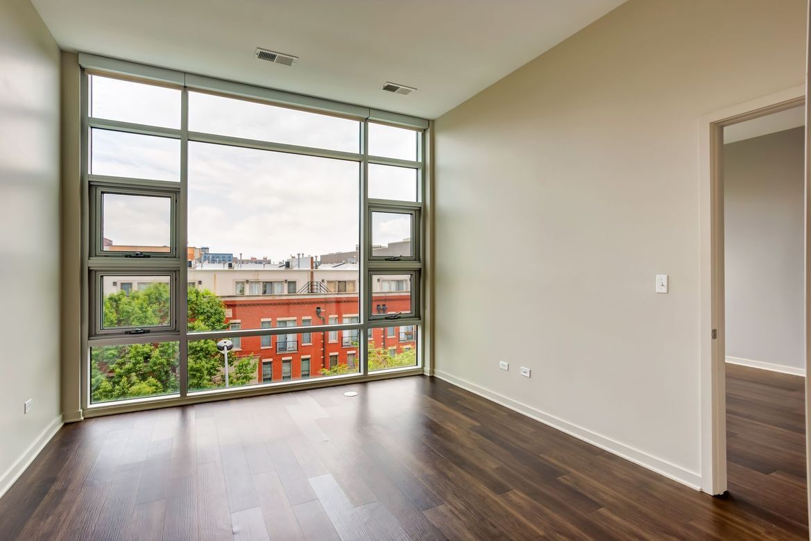 Building Photo - 1222 W Randolph St