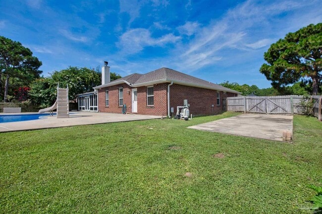 Building Photo - 2491 Parkridge Dr