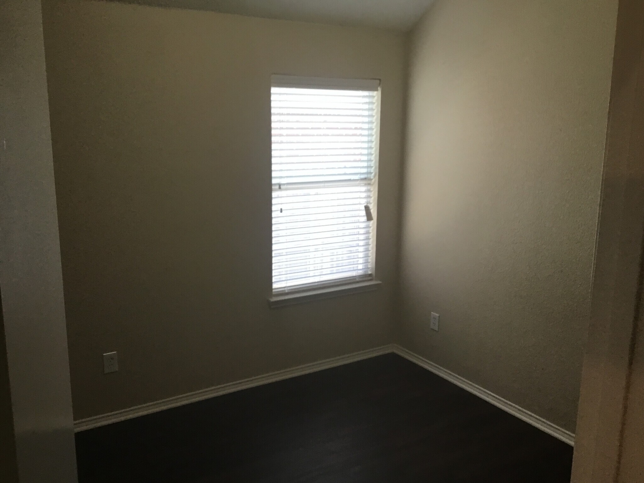 Building Photo - 7605 Stanhope Ln