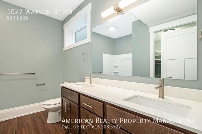 Building Photo - 1027 Watson St SW