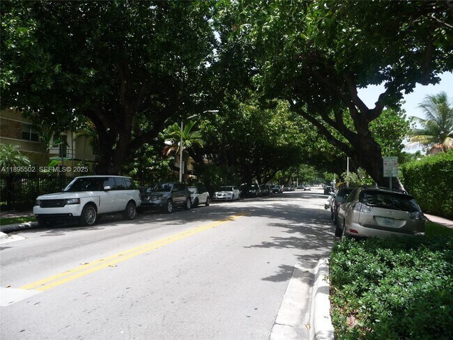 Building Photo - 851 Meridian Ave