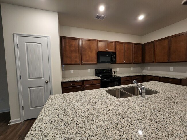 Building Photo - Lyons Drive #125 &amp; #127