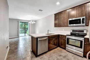 Building Photo - 12994 Anthorne Ln