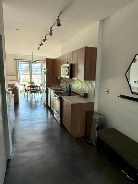 Building Photo - 9 Medford St