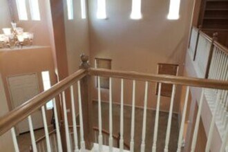 Building Photo - Large Orange Crest 5 bedroom 4.5 bathroom