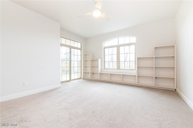 Building Photo - 3194 Richmond Rd