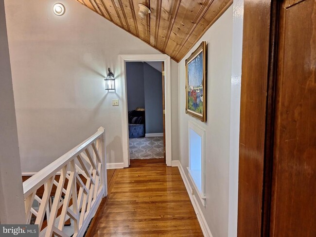 Building Photo - 2254 Winchester Rd