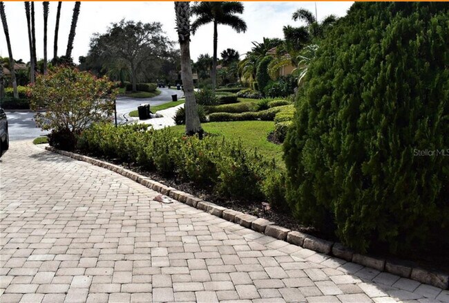 Building Photo - 1773 Grande Park Dr