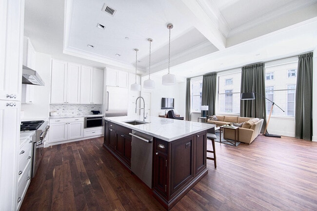 Building Photo - 600 Woodward Ave