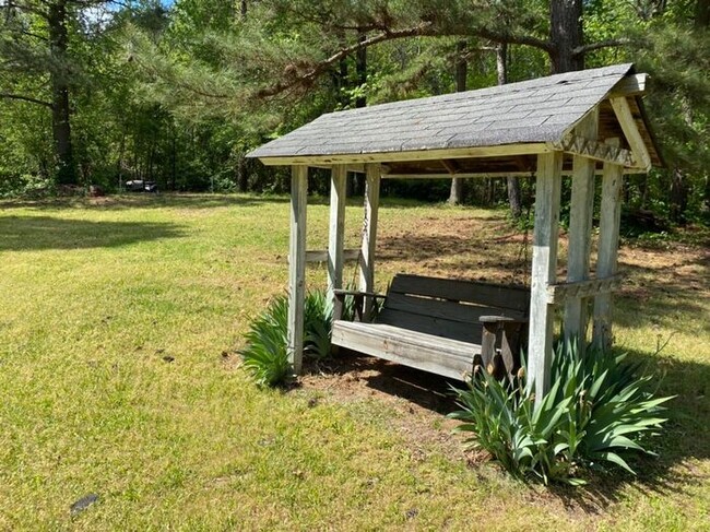 Building Photo - Remodeled 3Bed/2Bath home in Durham