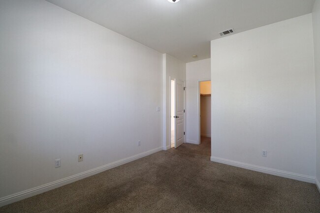 Building Photo - **Single-Story Home in The Classics at Bradley Square – 4 Bedrooms, 3 Baths**