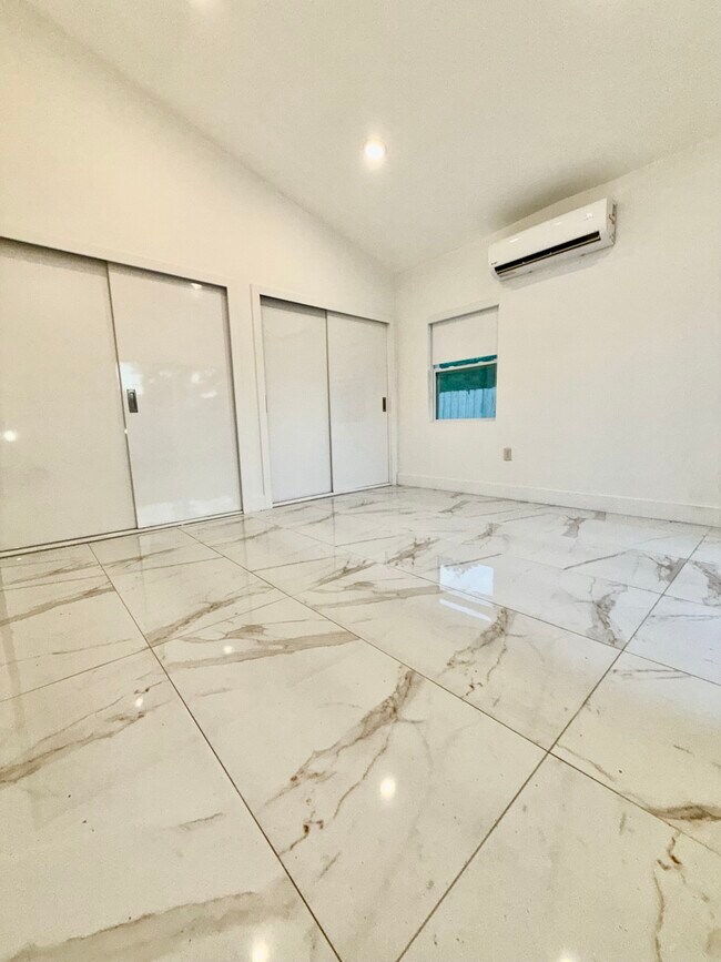 Building Photo - 8900 NW 33rd Avenue Rd