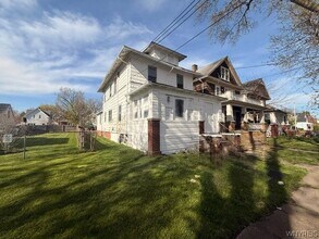 Building Photo - 2020 Forest Ave