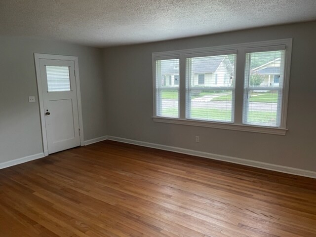 Building Photo - 3677 Walsh St