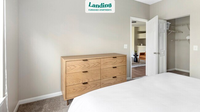 Building Photo - 1000 Plantation Lakes Cir