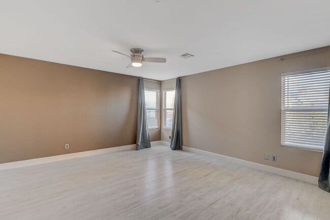 Building Photo - Beautiful Summerlin Home! Hills Neighborho...