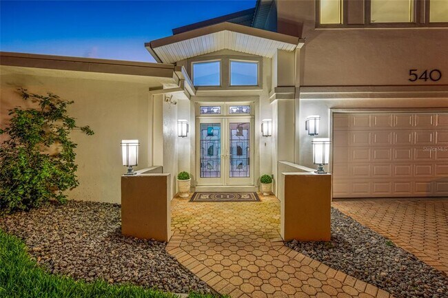 Building Photo - 540 59th Ave