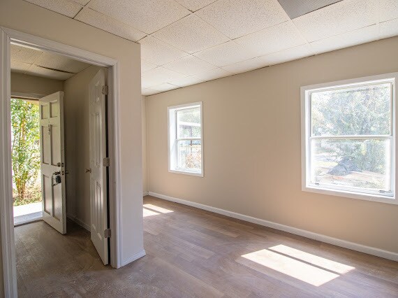 Building Photo - 1860 Woodland Ave SW