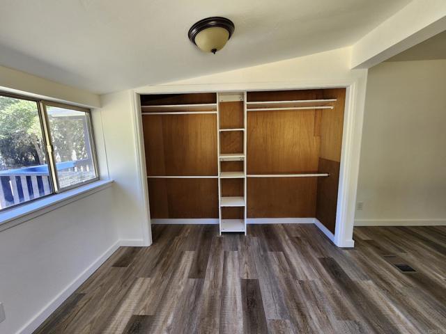 Building Photo - 1008 Manzanita Dr