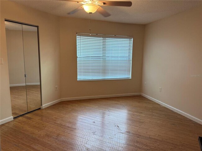 Building Photo - 3816 Southpointe Dr