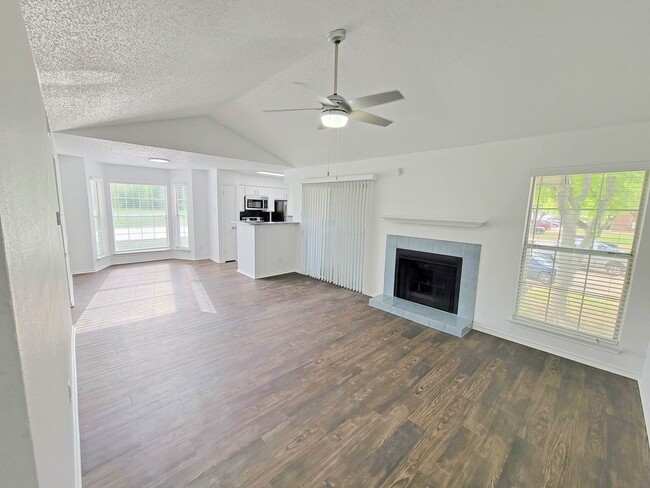 Interior Photo - Bear Creek at Harwood Apartments