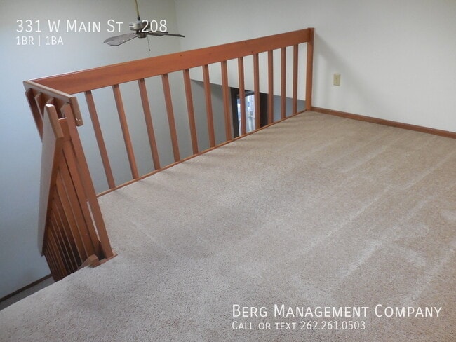 Building Photo - 331 W Main St