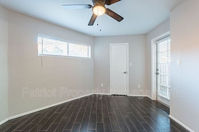 Building Photo - 7494 E Earll Dr