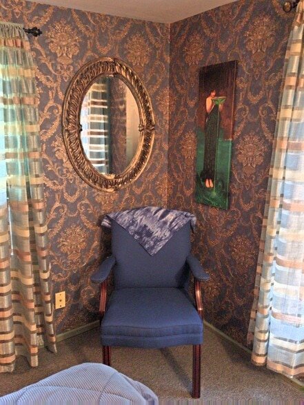 Master bedroom - 111 Causeway Rd