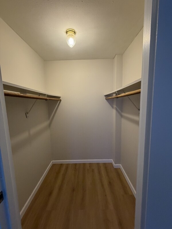 Building Photo - 967 Asylum Ave