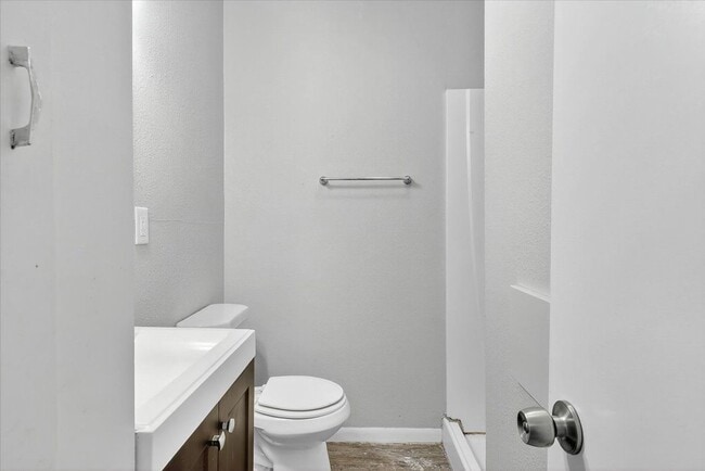 Building Photo - 11230 Blades- 3bed/1bath $1,195/month