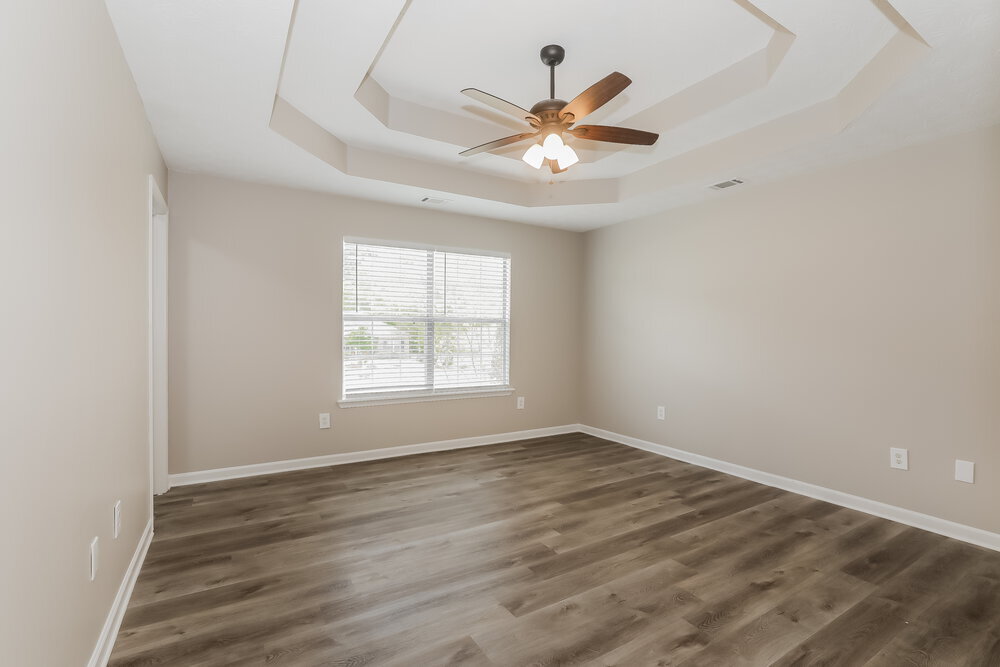Building Photo - 459 Clearwater Way