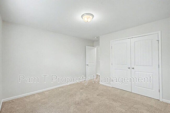 Building Photo - 20 Swallow Tail Cir