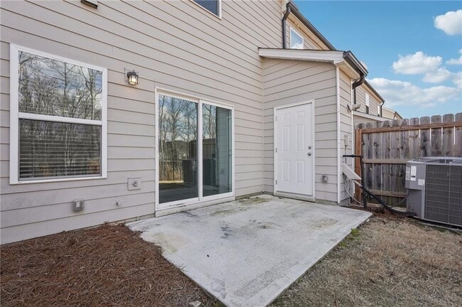 Building Photo - 234 Timberland Ave