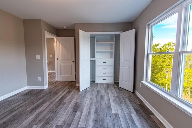 Building Photo - 115 Pinto Ln