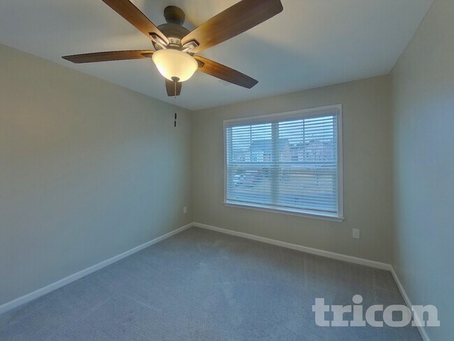 Building Photo - 120 Dunnsmore Dr